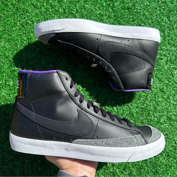 Nike Blazer Mid ‘77 EMB Black / Action Grape - Iron Gray - Picture 4 of 14